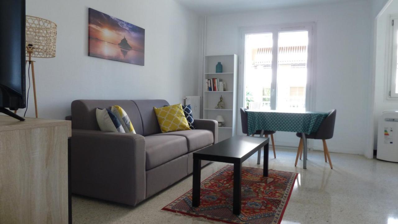 Antibes centre studio 27 M2 rénové Esterno foto
