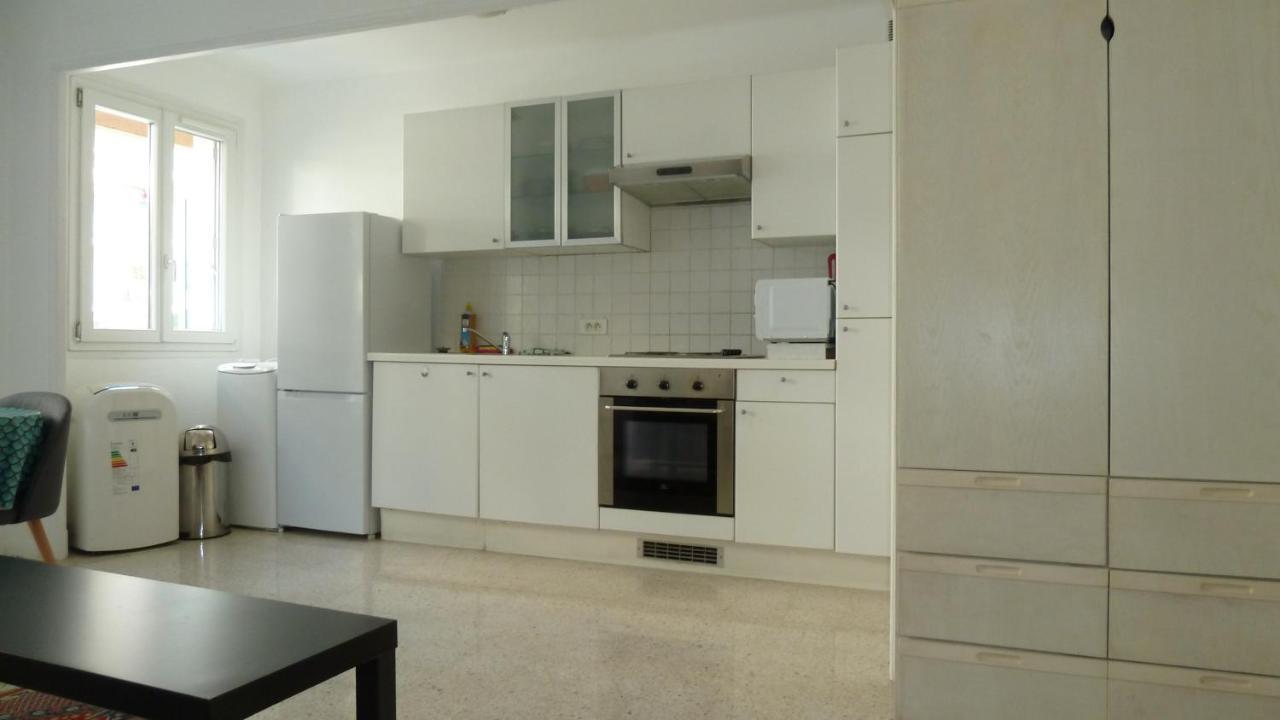 Antibes centre studio 27 M2 rénové Esterno foto
